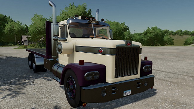 Diamond Reo Giant Flatbed 1974 (Autoload) v1.0.0.0